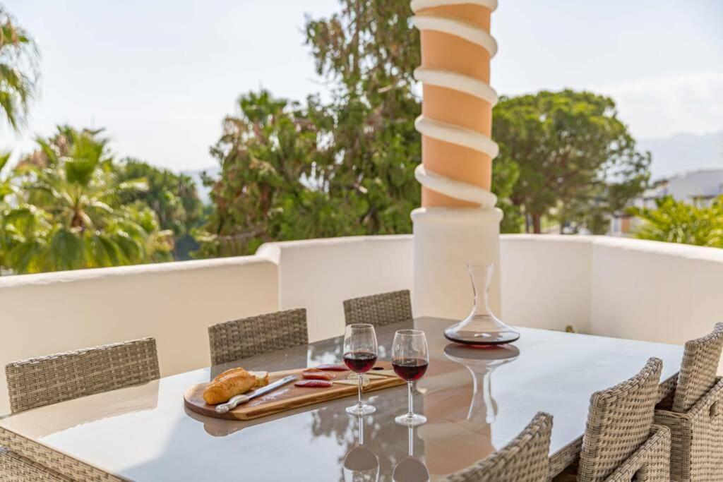 Stylish One Bed Apartment At Matchroom Country Club Fuengirola Exterior photo