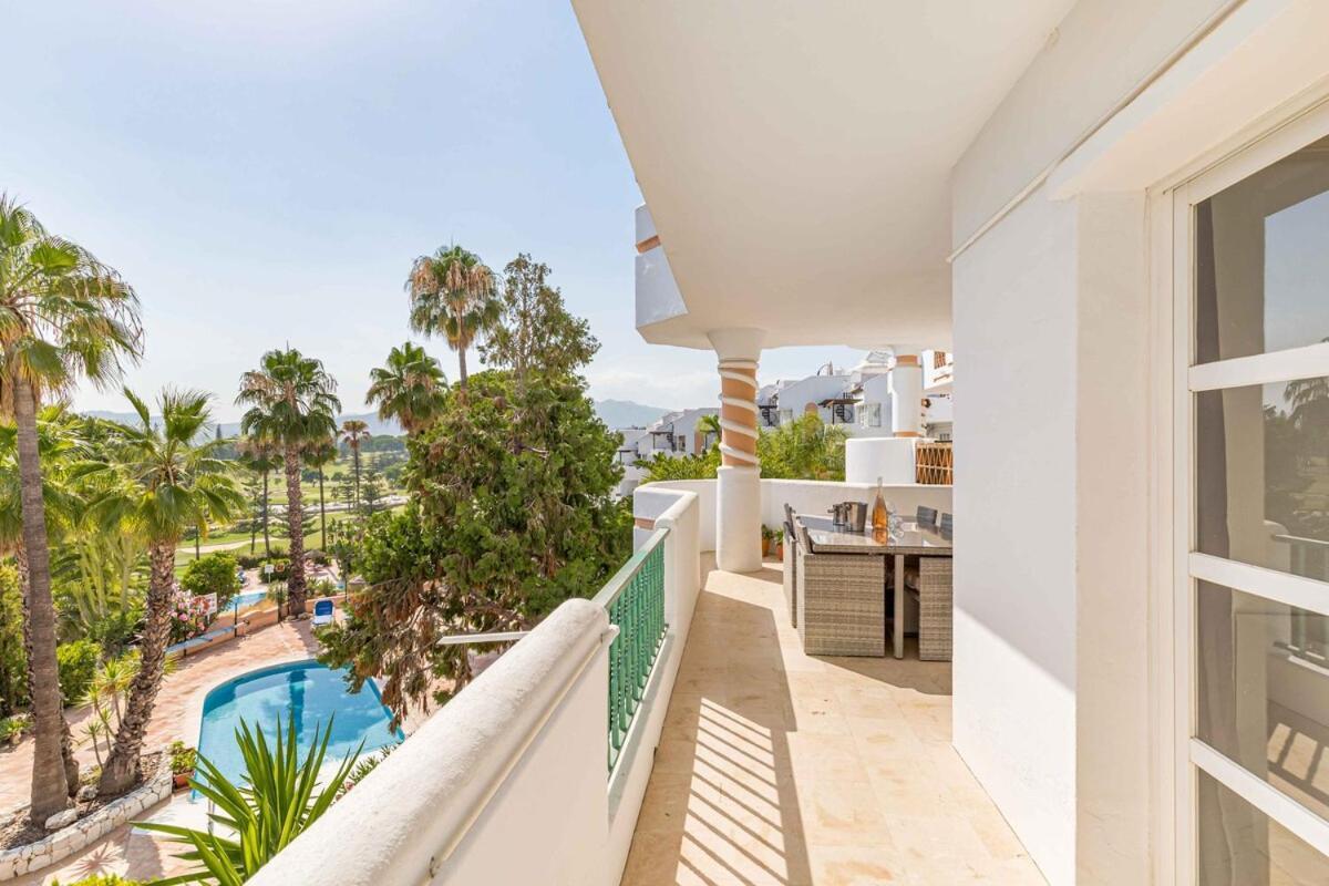 Stylish One Bed Apartment At Matchroom Country Club Fuengirola Exterior photo
