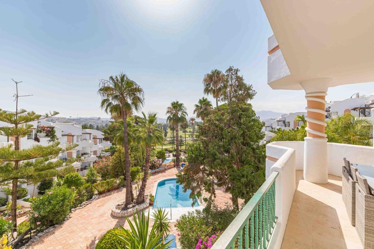 Stylish One Bed Apartment At Matchroom Country Club Fuengirola Exterior photo